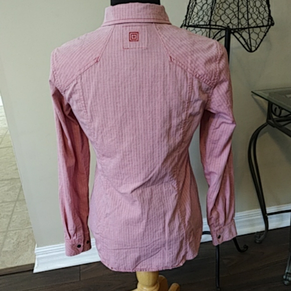 5.11 Pink Snap Button Down Tactical shirt. S EUC - Picture 6 of 8
